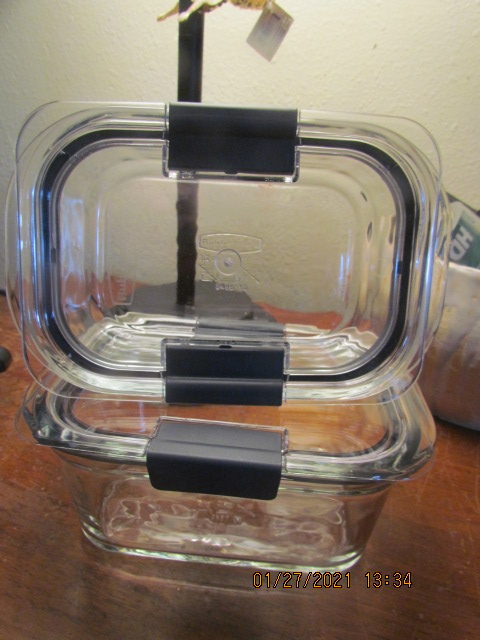 Rubbermaid Brilliance Storage Containers Review